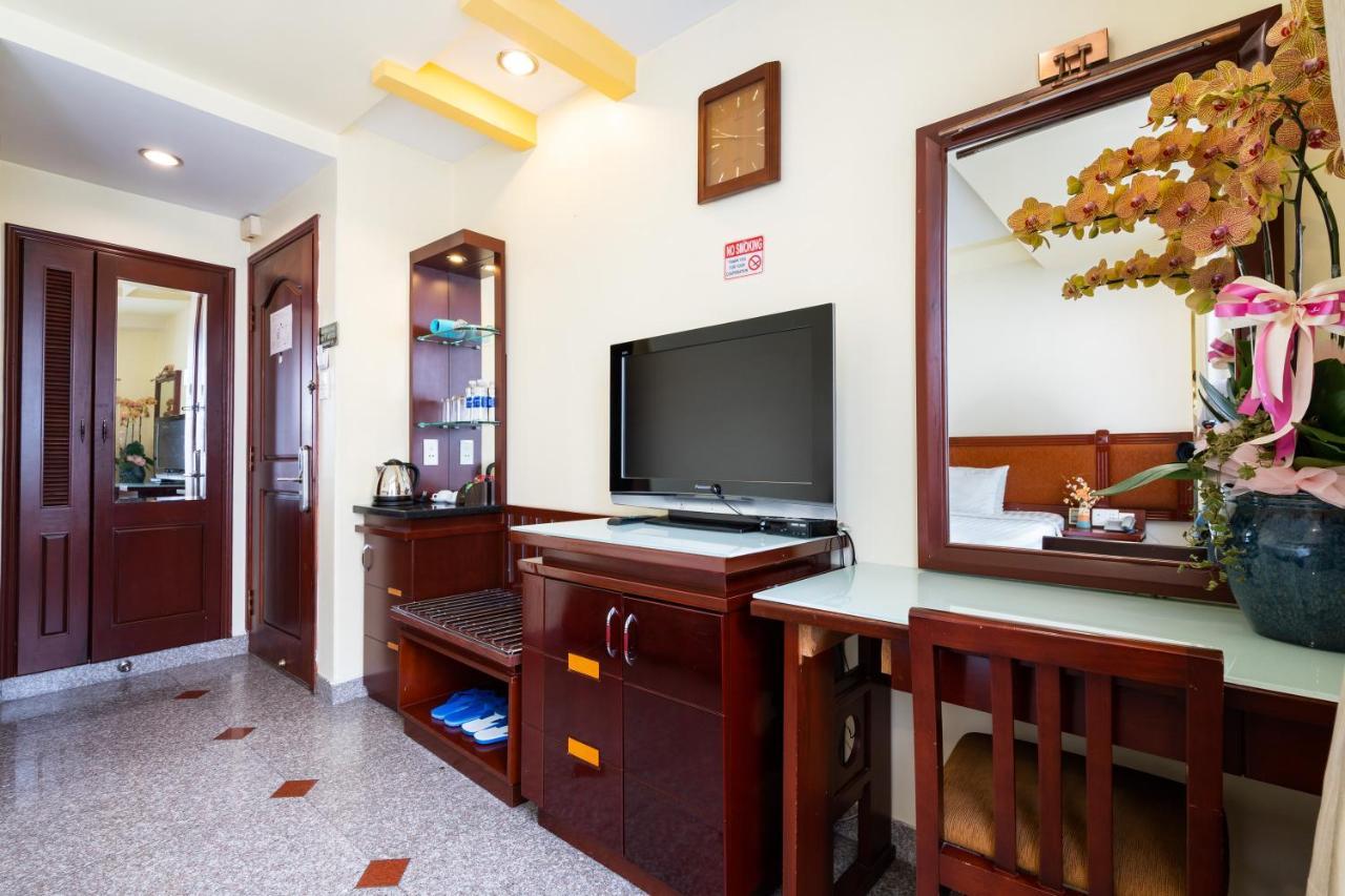 Lucasta Saigon Hotel ホーチミン市 エクステリア 写真