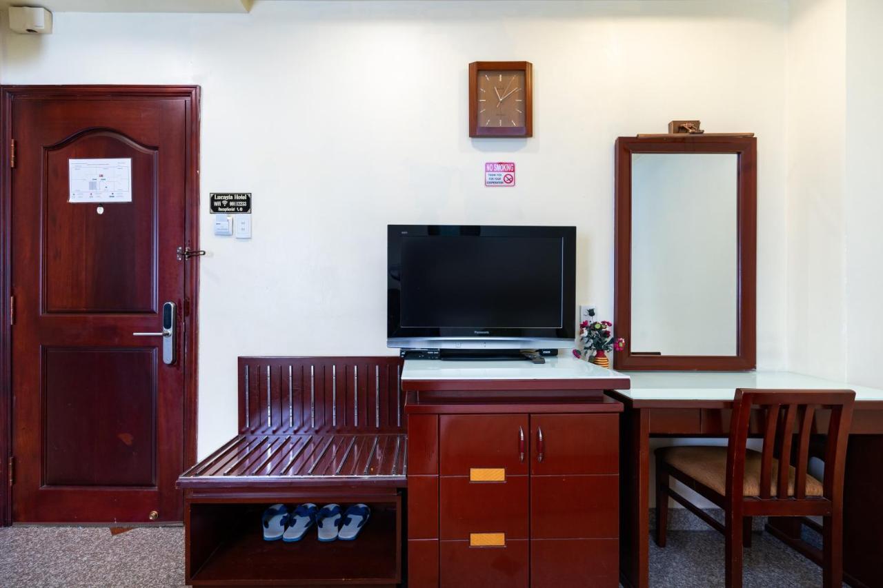 Lucasta Saigon Hotel ホーチミン市 エクステリア 写真
