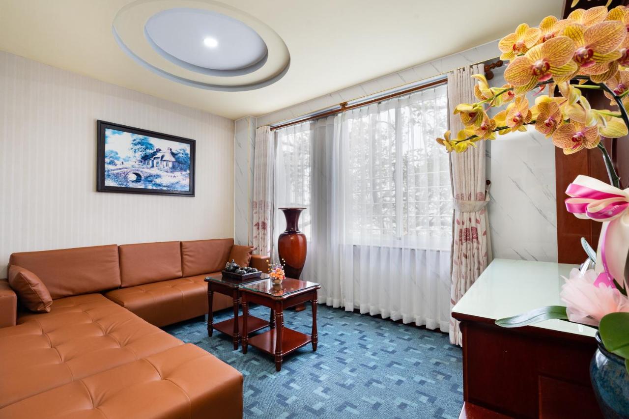 Lucasta Saigon Hotel ホーチミン市 エクステリア 写真