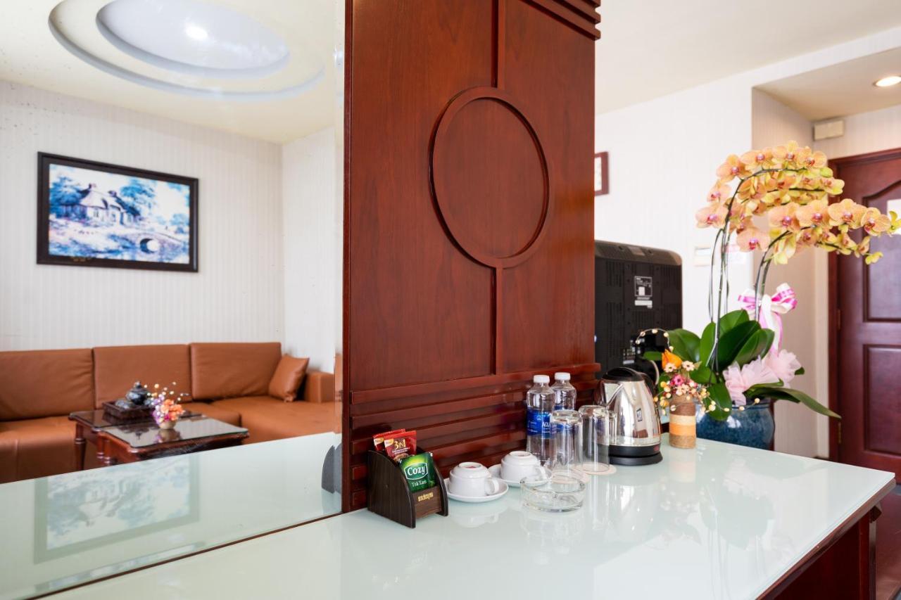 Lucasta Saigon Hotel ホーチミン市 エクステリア 写真