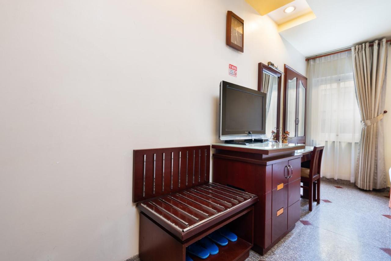 Lucasta Saigon Hotel ホーチミン市 エクステリア 写真