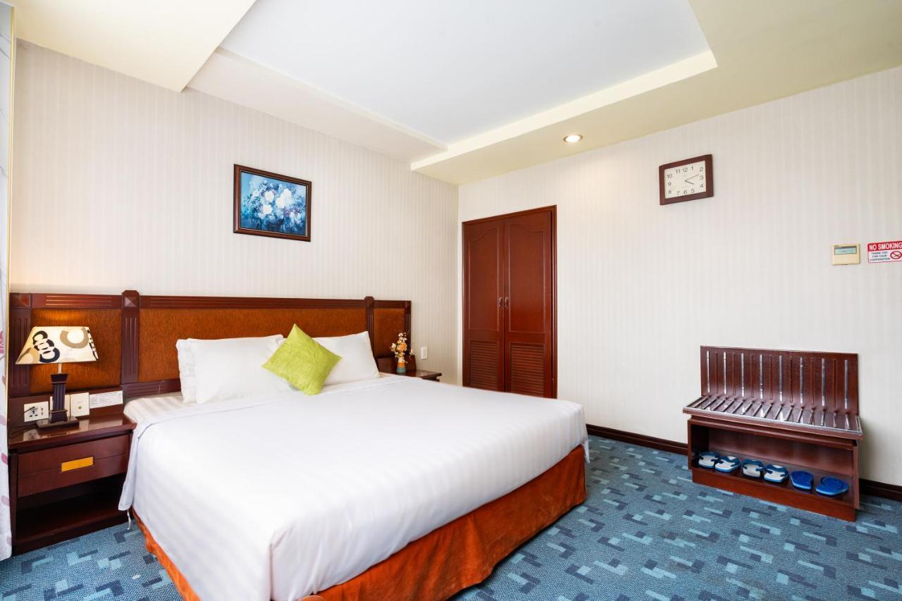 Lucasta Saigon Hotel ホーチミン市 エクステリア 写真