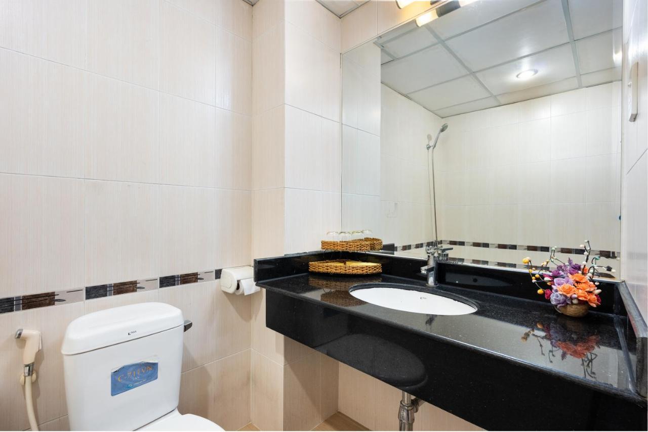 Lucasta Saigon Hotel ホーチミン市 エクステリア 写真