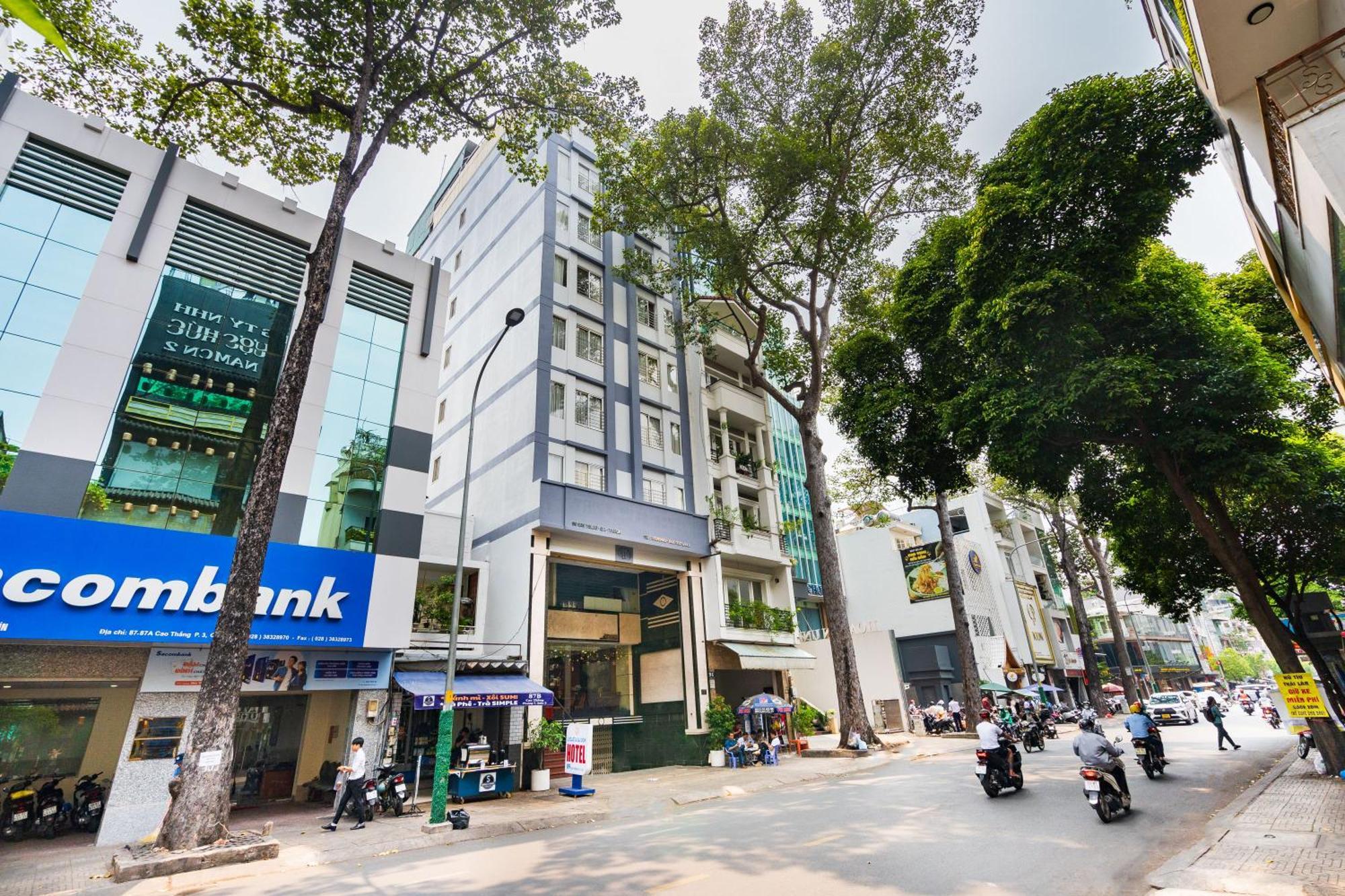 Lucasta Saigon Hotel ホーチミン市 エクステリア 写真